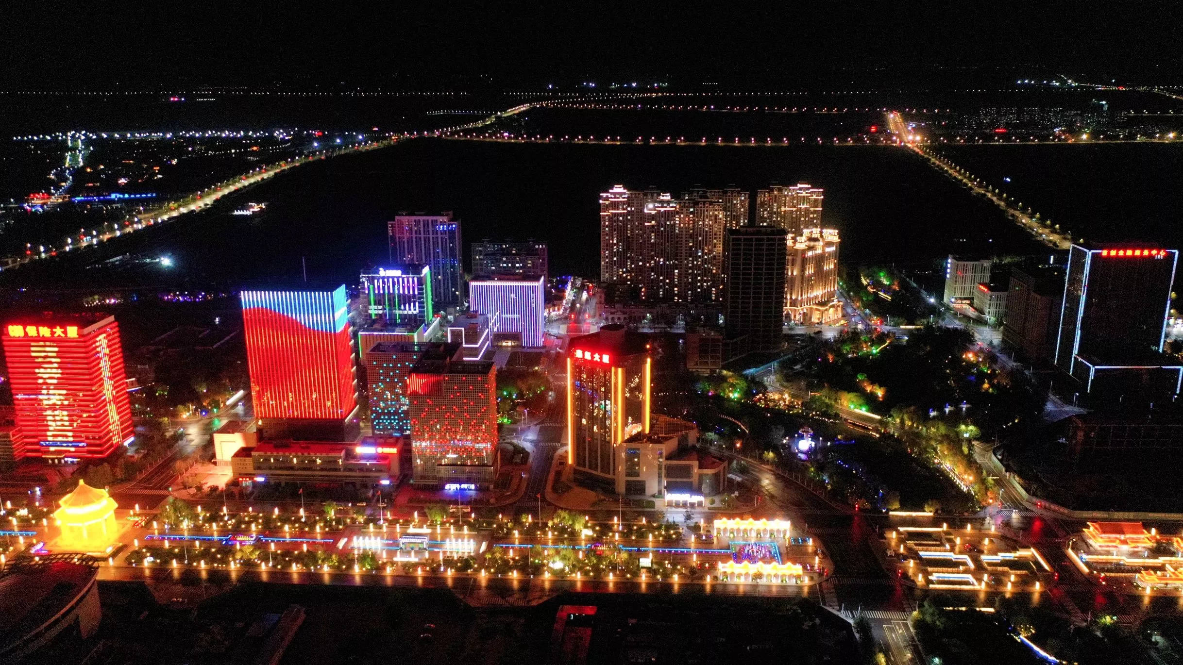 高空俯瞰宁夏银川市阅海湾cbd