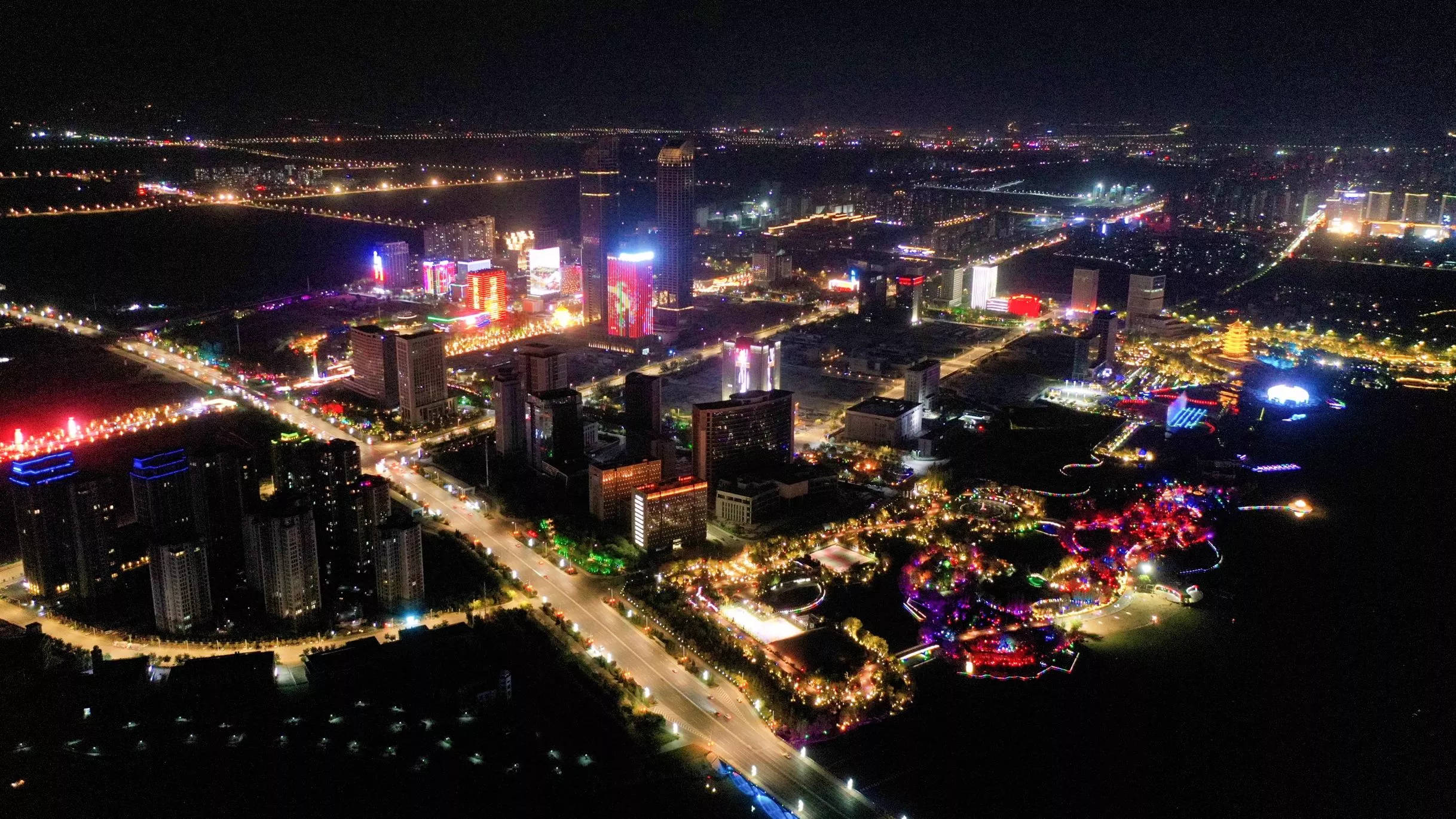 高空俯瞰宁夏银川市阅海湾cbd
