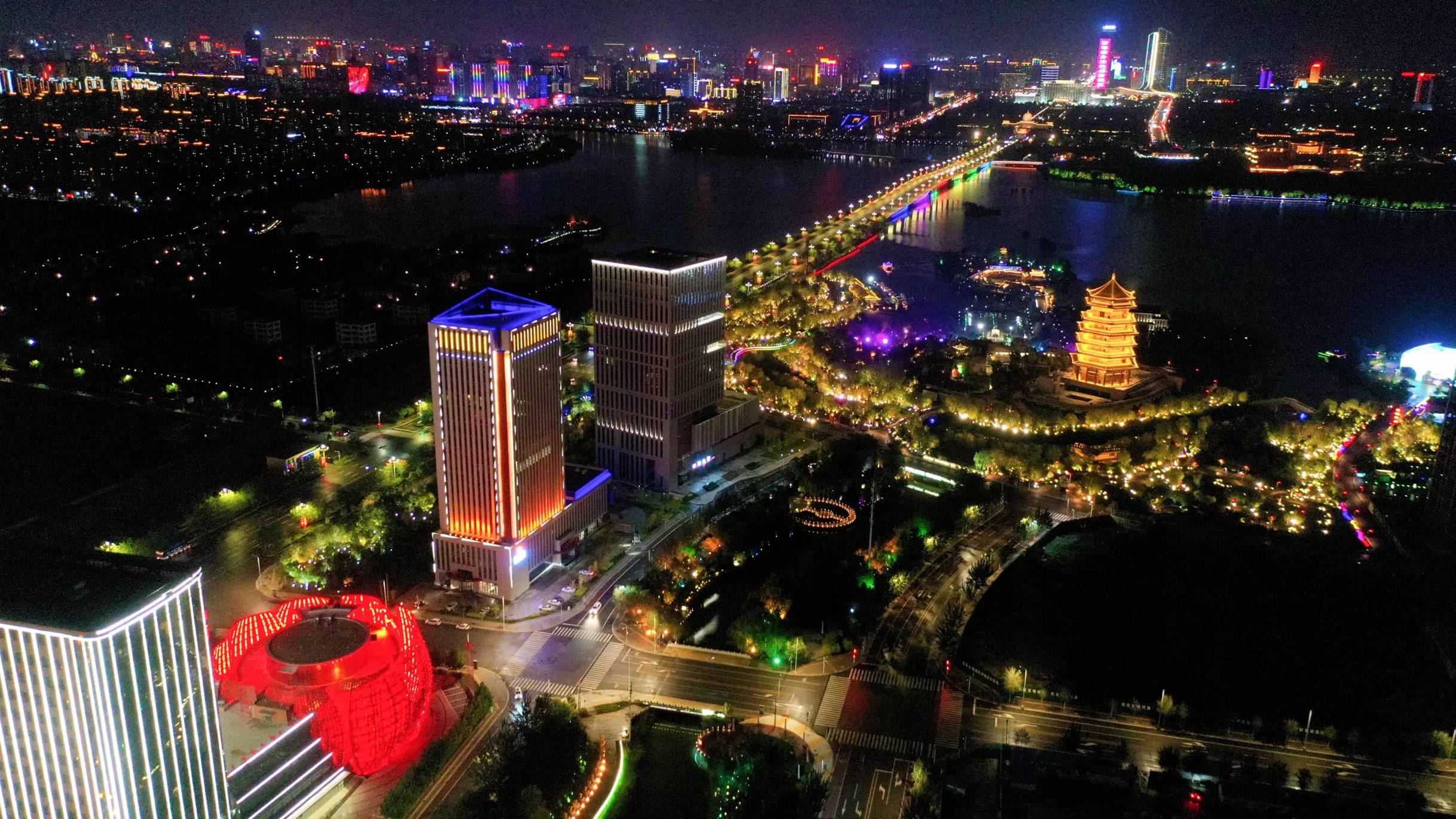 高空俯瞰宁夏银川市阅海湾cbd